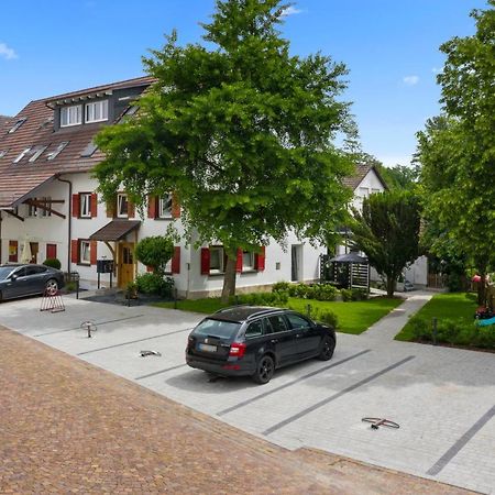 Second Home - Ferienwohnungen Fischbach Фридрихсхафен Экстерьер фото