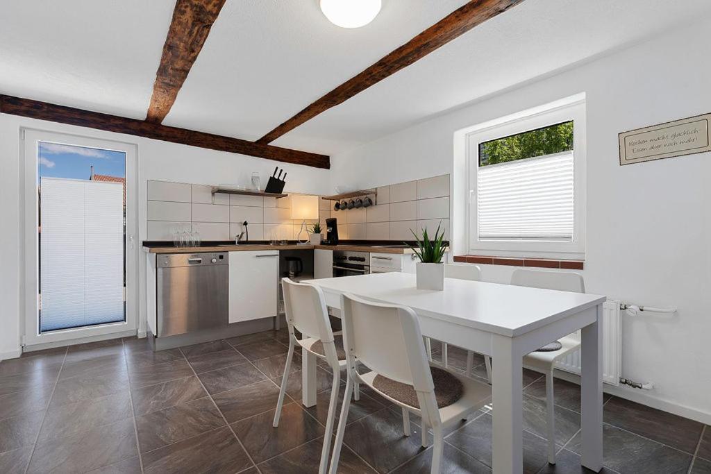 Second Home - Ferienwohnungen Fischbach Фридрихсхафен Экстерьер фото