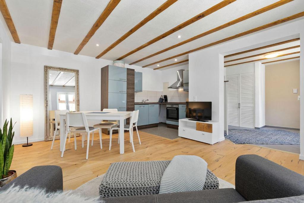 Second Home - Ferienwohnungen Fischbach Фридрихсхафен Экстерьер фото